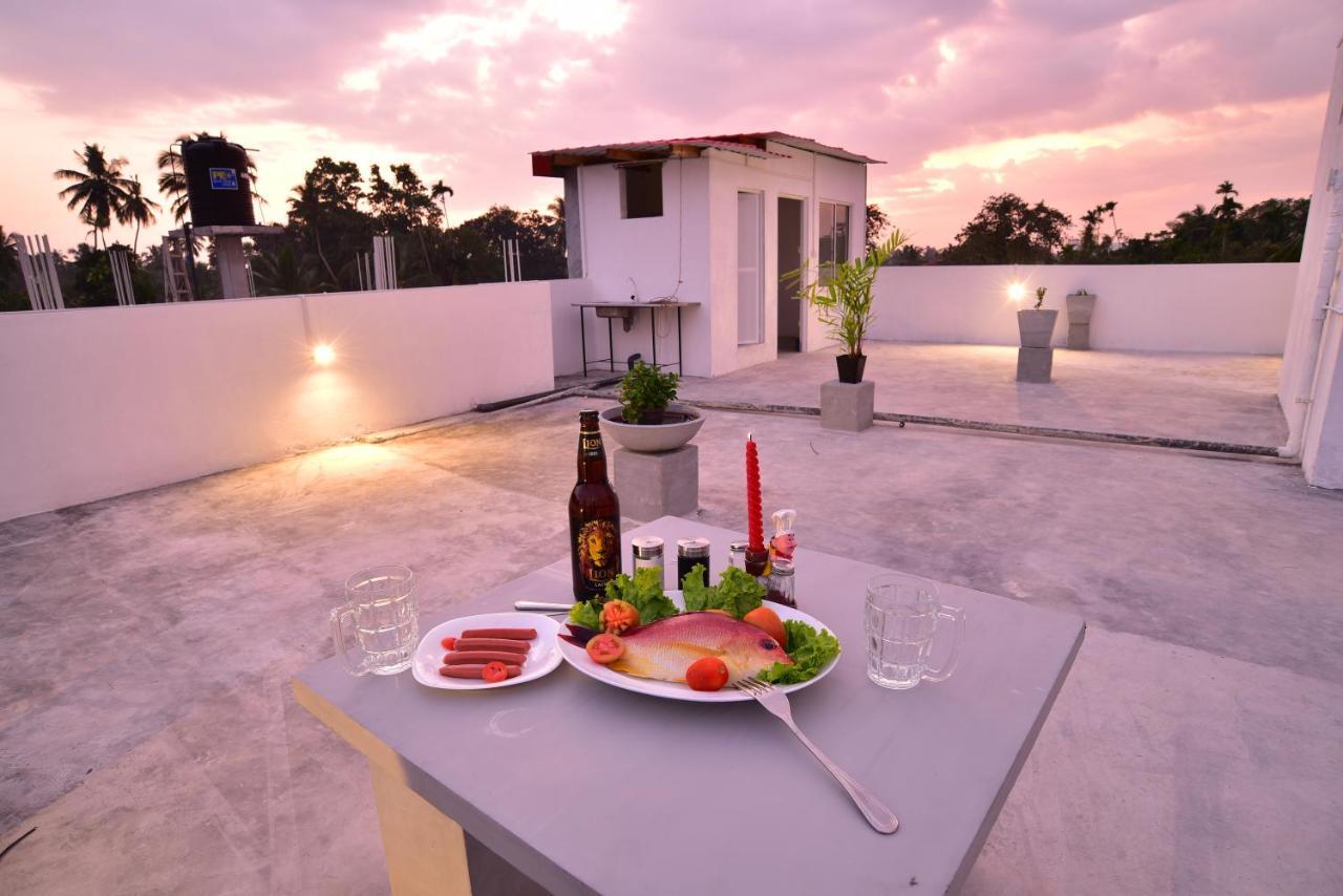 Lily Holiday Apartments Hikkaduwa Exterior foto